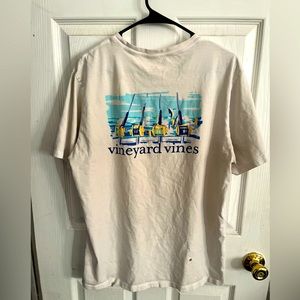 Vineyard vines t-shirt